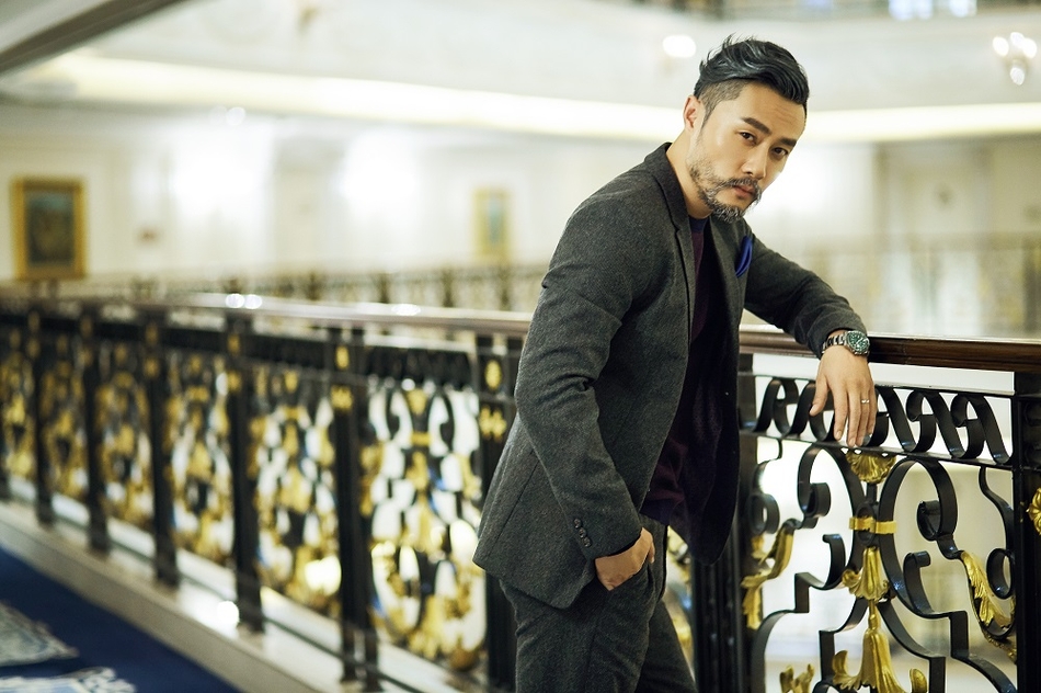 组图:章贺曝最新秋冬大片 玩转儒雅绅士英伦风