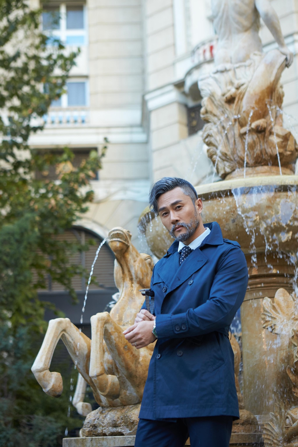 组图:章贺曝最新秋冬大片 玩转儒雅绅士英伦风