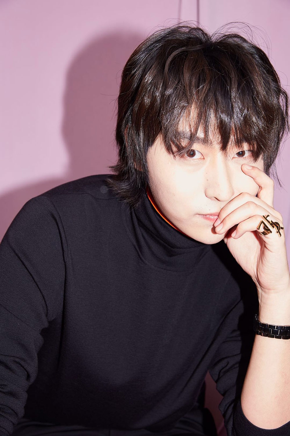 bobo伦思博受邀维密秀 全黑造型有质感