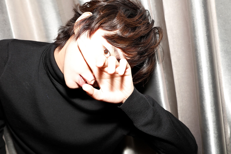 组图bobo伦思博受邀出席时尚盛典表情鬼马穿搭有态度