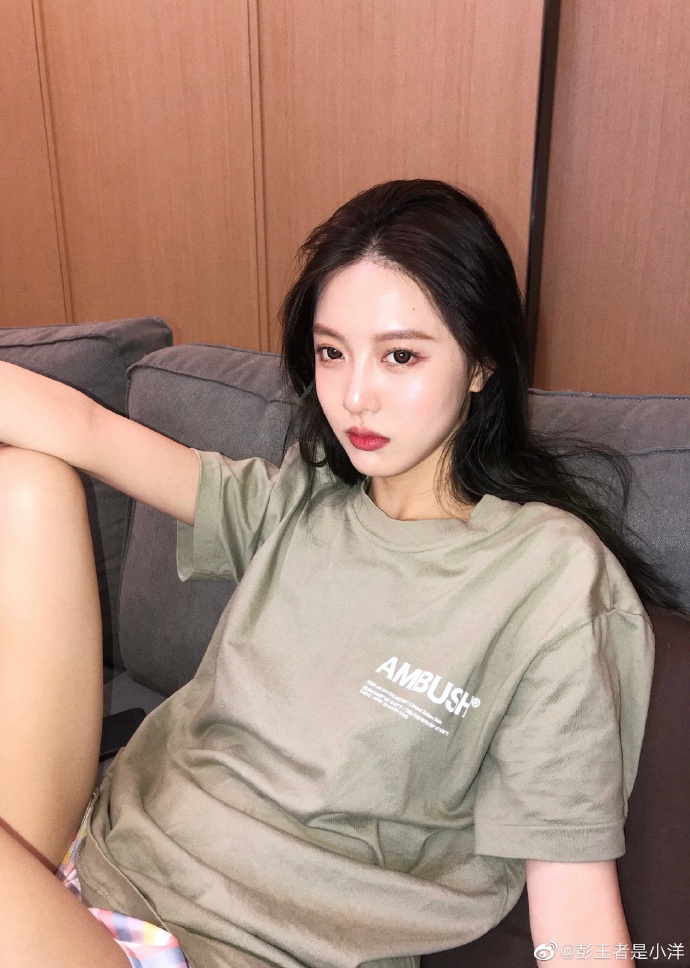 许凯前女友彭王者成网红大变样 近照秀身材长这样_高清图集_新浪网