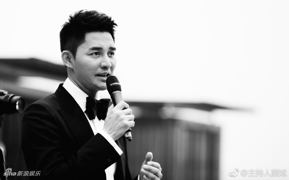 组图:前央视主持人顾斌结婚 李咏妻子哈文送祝福