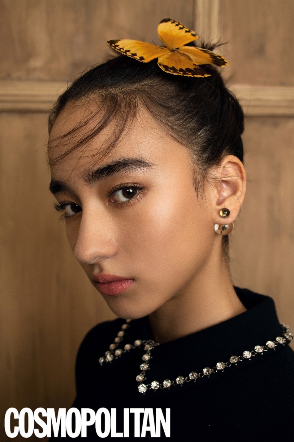 组图:李宛妲诠释欧式文艺复古时尚 化身油画中走出的贵族少女