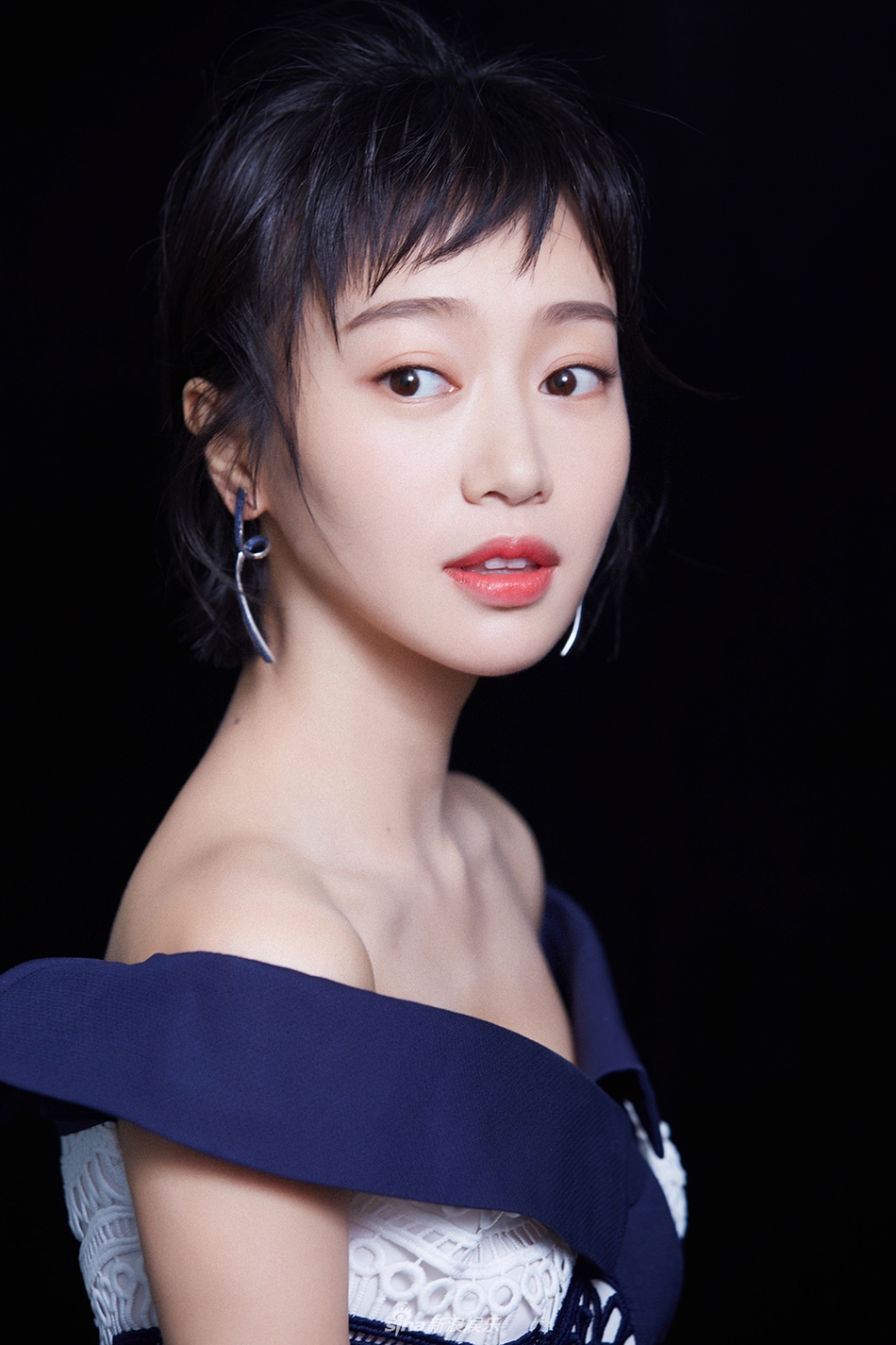 组图:陈昊明灵动出席嘉人盛典 明年两部新作即将上映