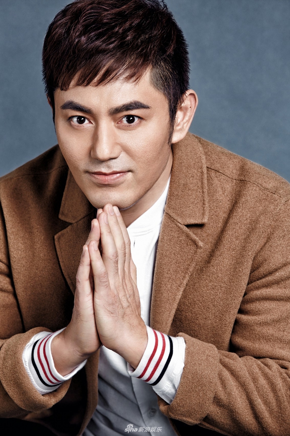 组图牟凤彬写真曝光优雅自信释放多面型男魅力
