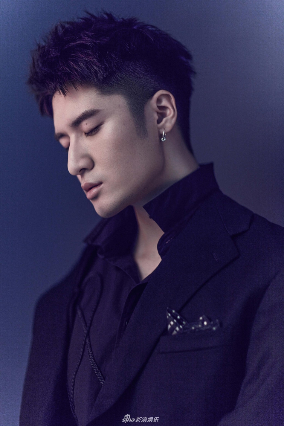 组图:新锐小生刘海宽曝写真大片 百变格调获赞