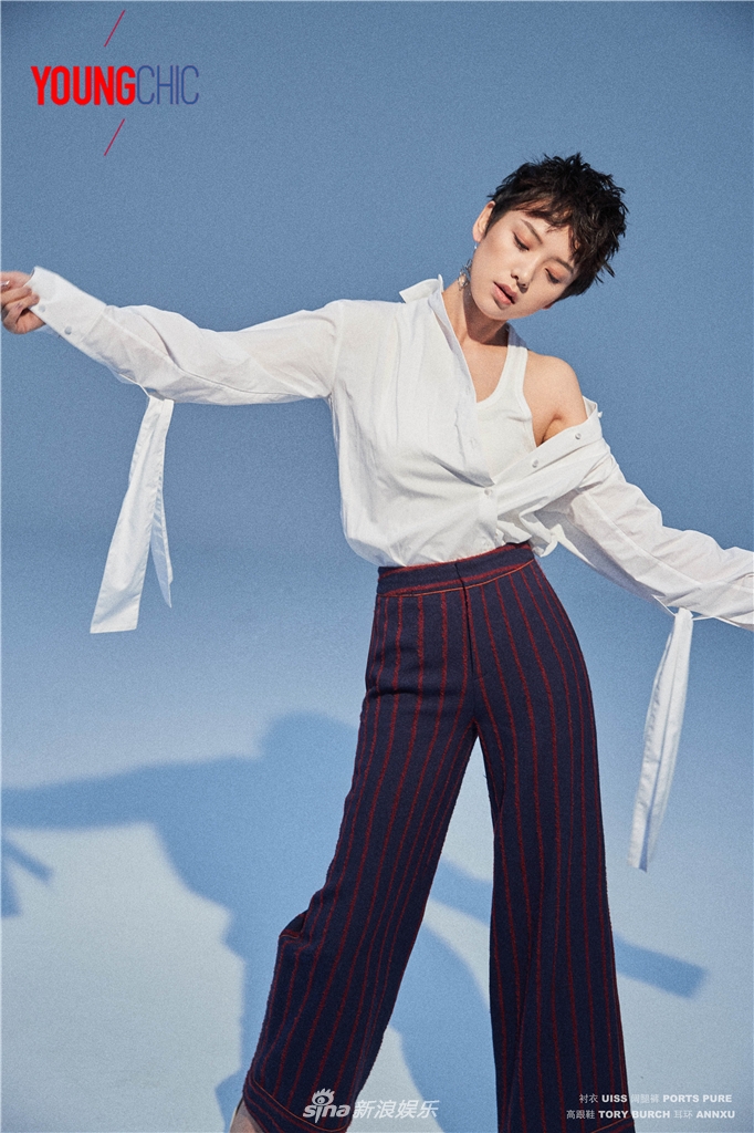 组图:李晓峰青春炽热来袭 化身超洋气风向标