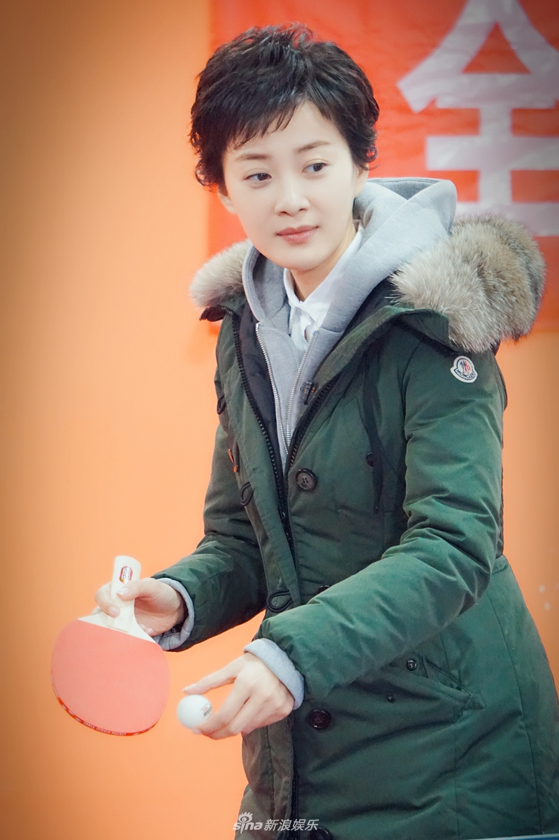 组图:徐梵溪化身阳光天使 感恩社会传递生命大爱