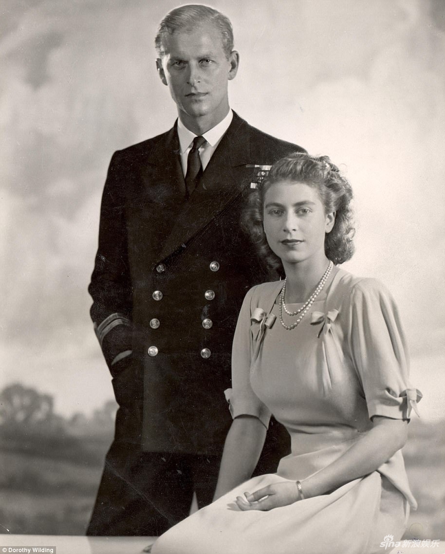 伊丽莎白二世和丈夫菲利普亲王