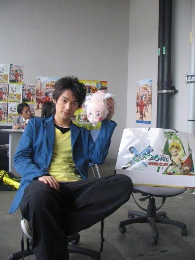 组图李逍遥既视感胡歌13年前旧照被网友认成林更新