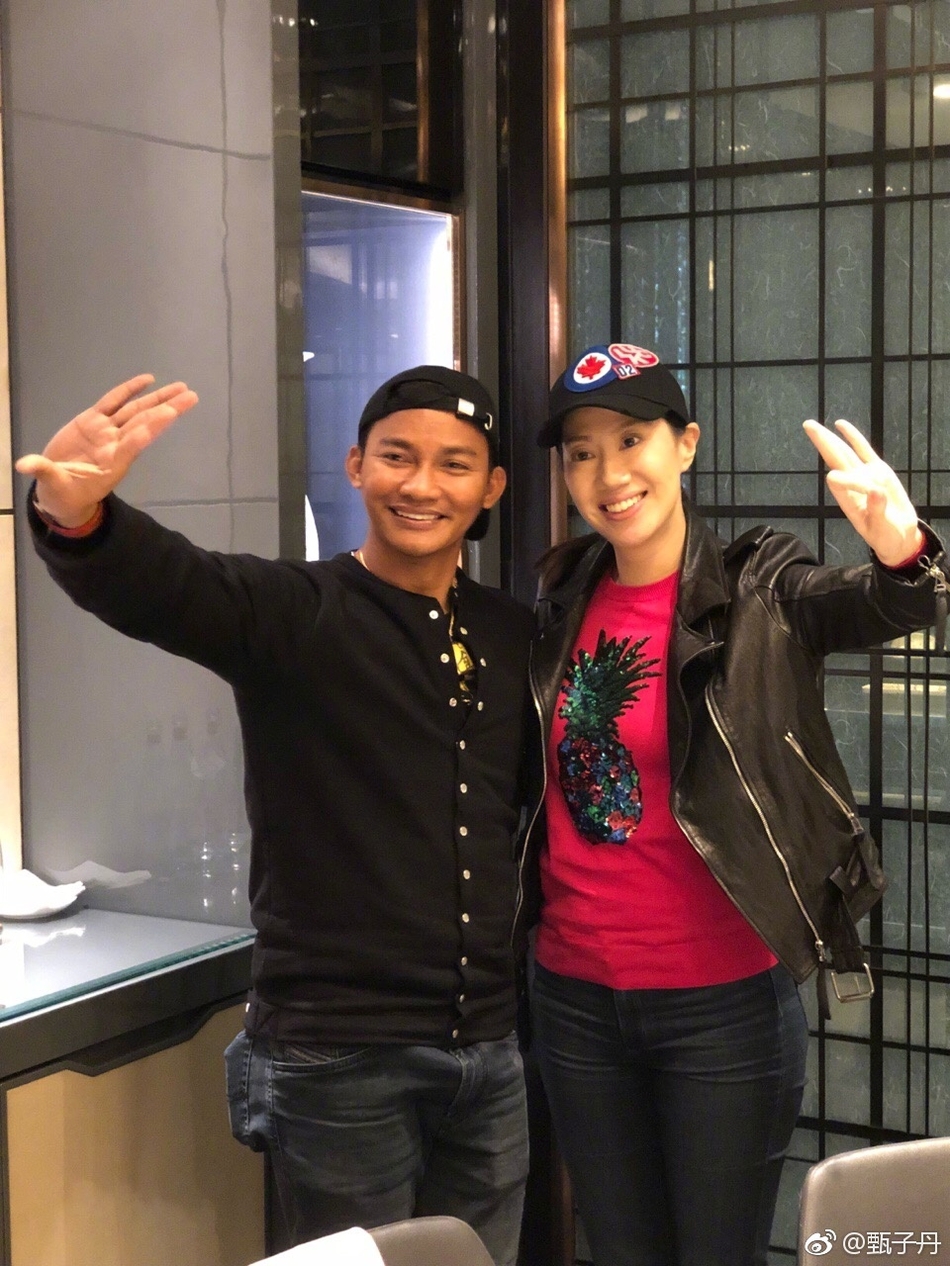 甄子丹请托尼贾吃饭却圈错人 网友:好尴尬(图)