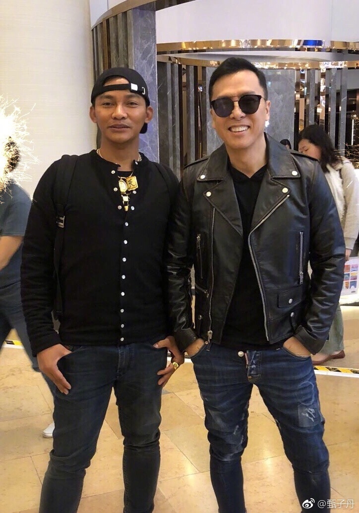 甄子丹托尼贾开心相聚