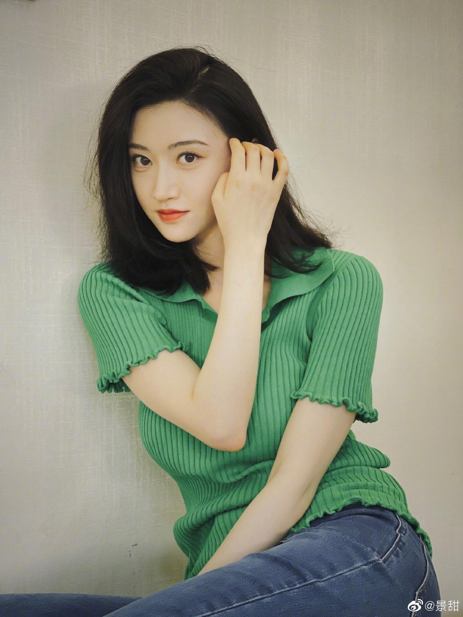 组图：许凯景甜《乐游原》大婚路透曝光穿红婚服CP感十足第5张图片