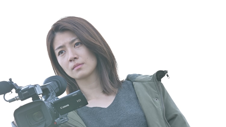 组图:《由宇子的天秤》公开剧照 泷内公美饰演纪录片导演