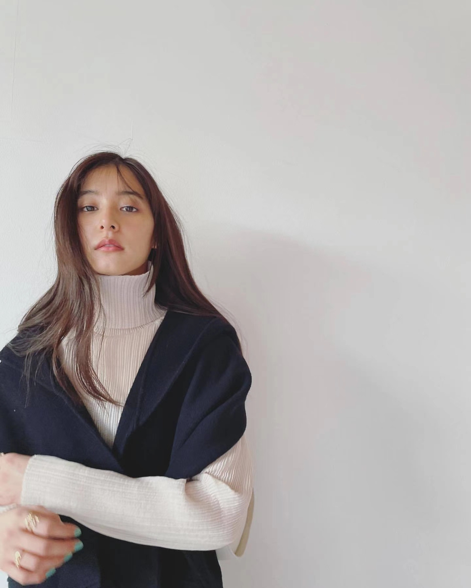 组图:新木优子ins晒穿搭 展现魅力好身材_高清图集_新浪网