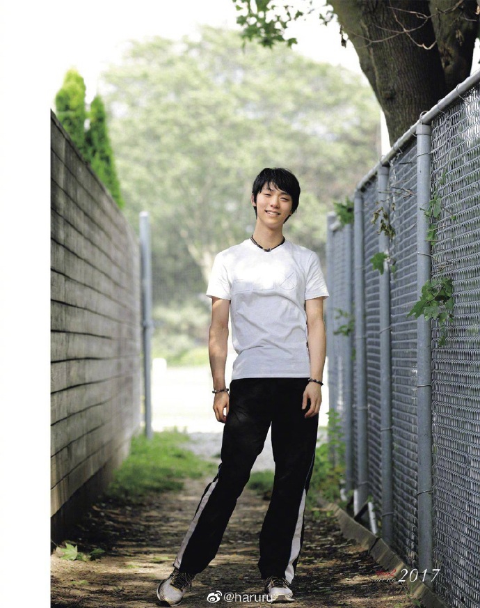 组图:羽生结弦登上杂志 花滑王子少年感满满_高清图集_新浪网