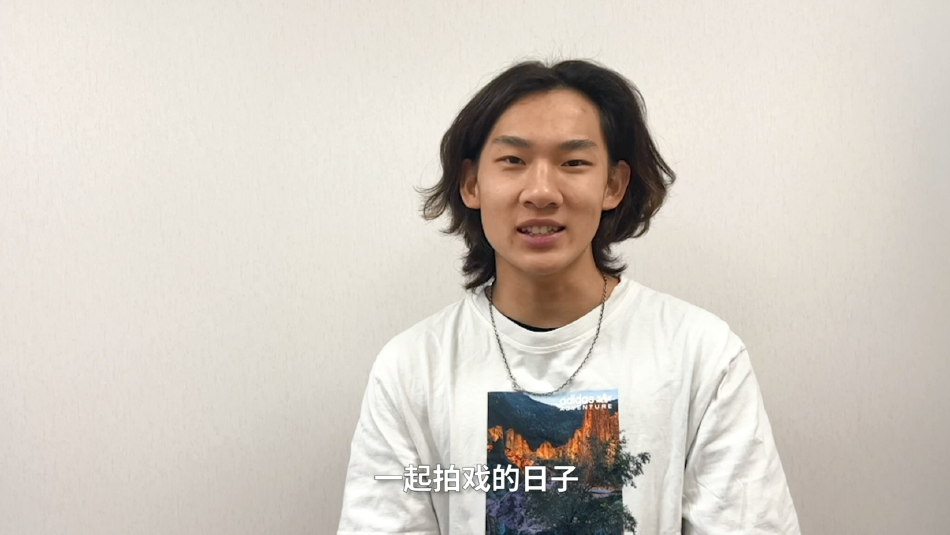 组图：苏翊鸣回应《智取威虎山》主创鼓励怀念拍戏的日子