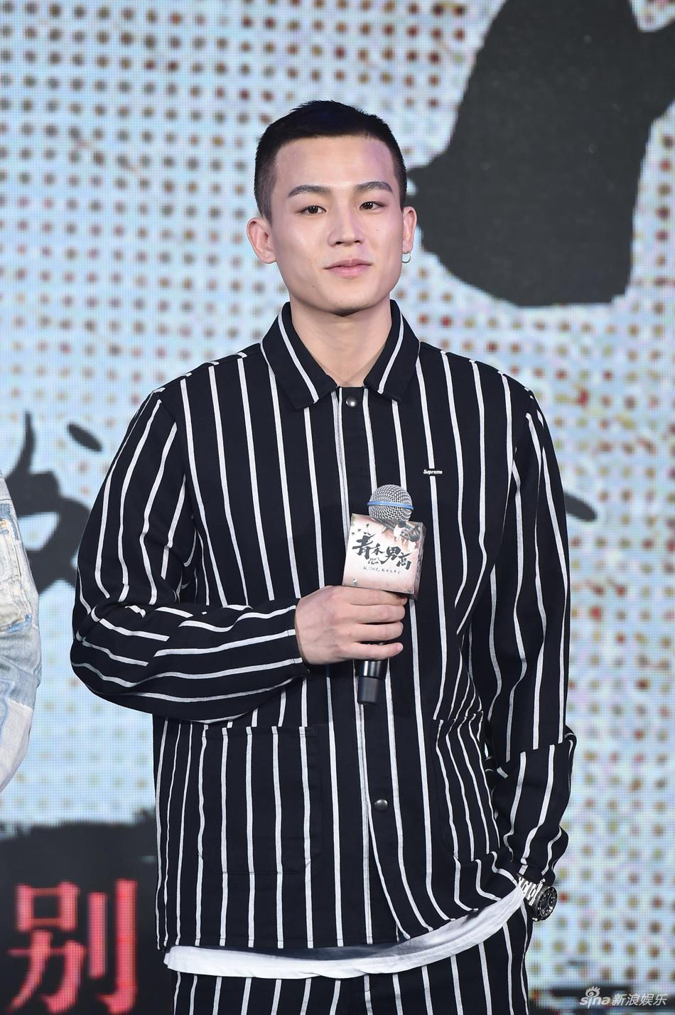 欧豪出演《青禾男高》