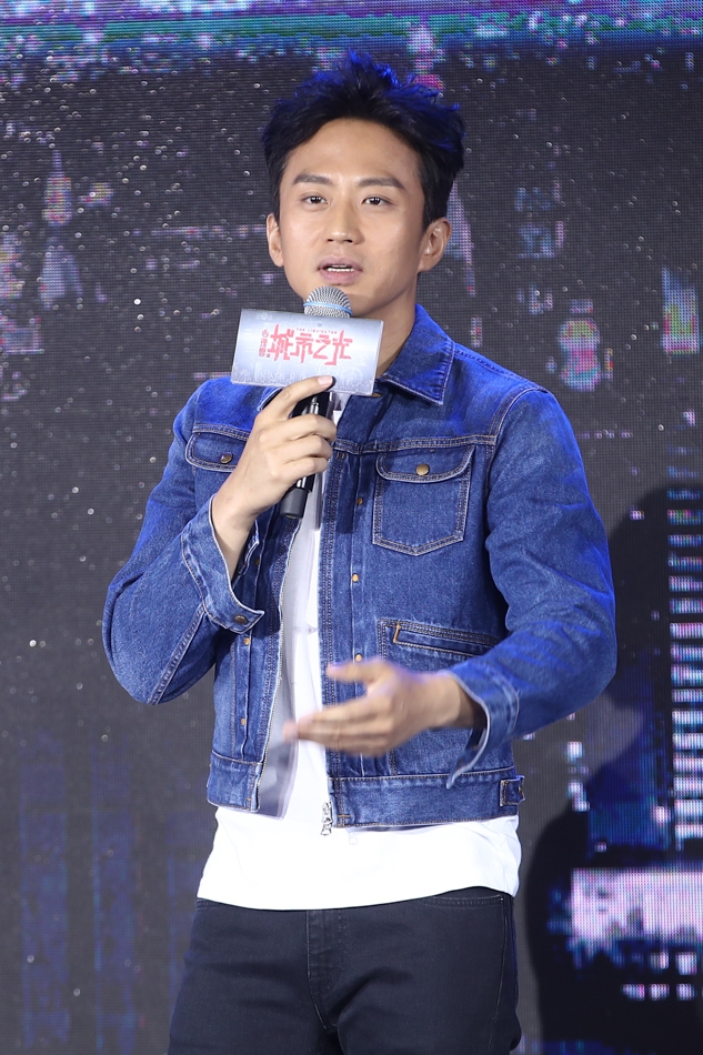 新浪娱乐讯 6月2日,由徐纪周导演,邓超,阮经天,刘诗诗,林嘉欣,郭京飞