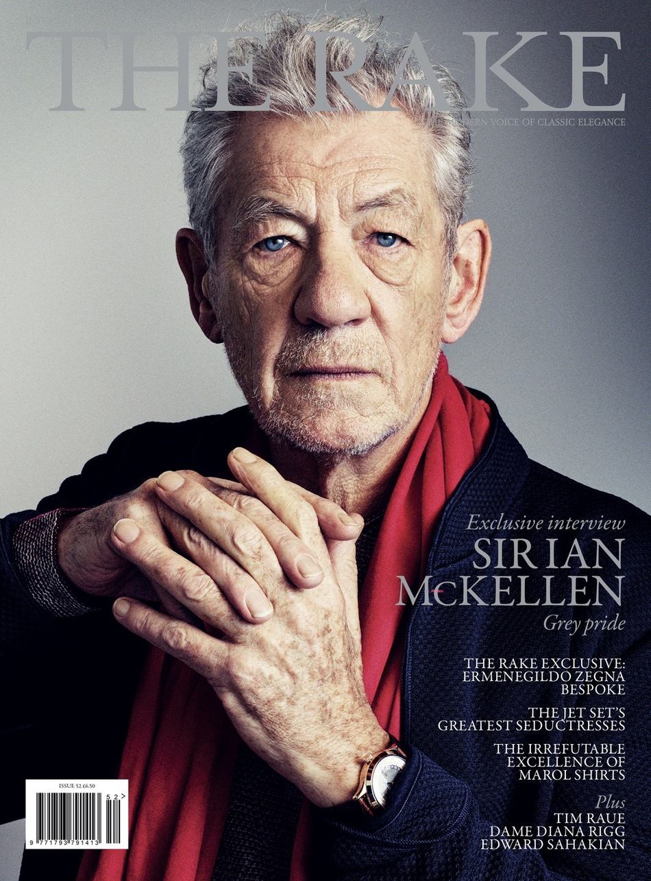 新浪娱乐讯 近日,老年"万磁王"扮演者伊恩·麦克莱恩拍摄一组写真