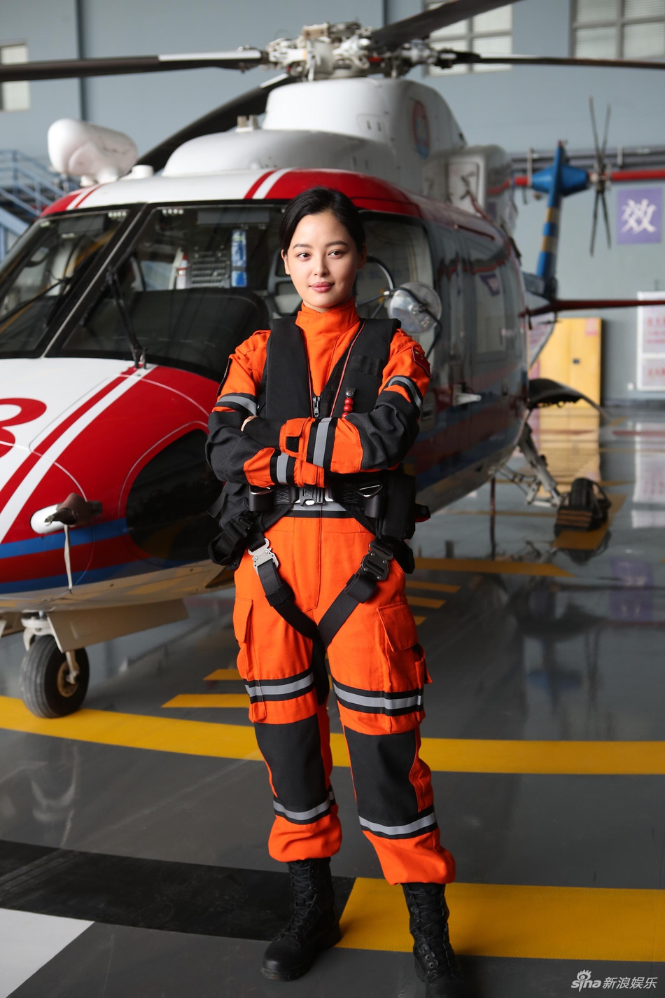 组图:林超贤《紧急救援》探班 彭于晏辛芷蕾穿救援服帅气亮相_高清