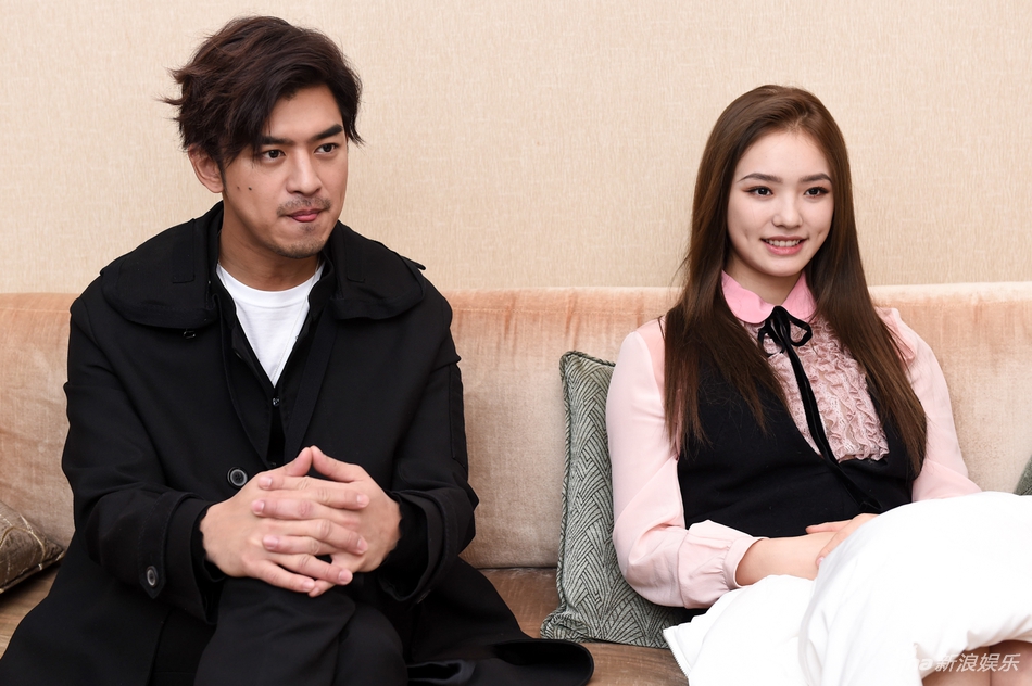 组图新浪娱乐对话假如王子睡着了陈柏霖林允