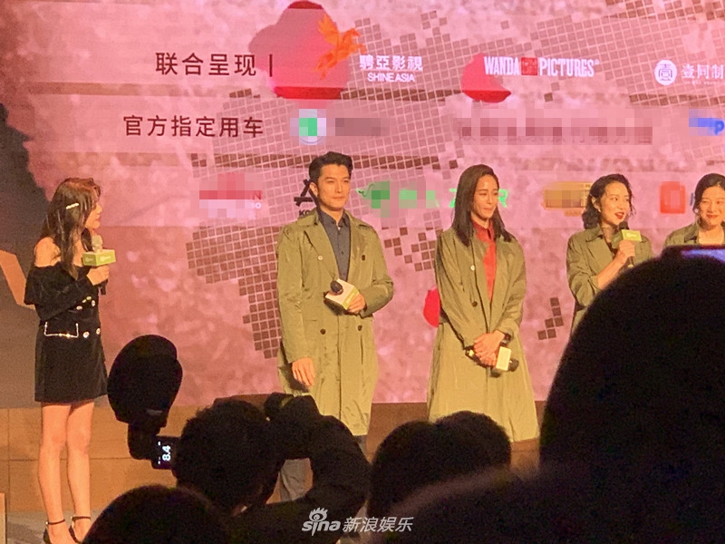 “追求”事件后罕见同框！张钧甯现场评邱泽撩妹技巧