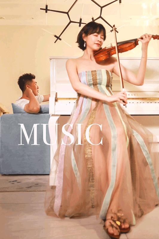 组图:李艾晒动态孕照写真创意十足 怀胎九月身材苗条长腿吸睛