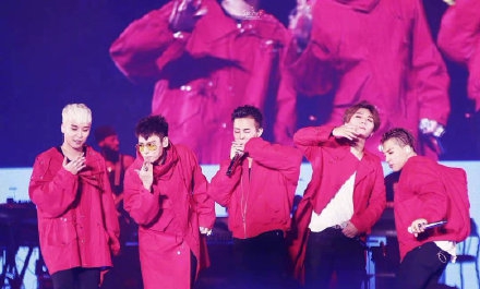 組圖：團魂滿滿！權志龍更新開年首條動態 曬BIGBANG握手照