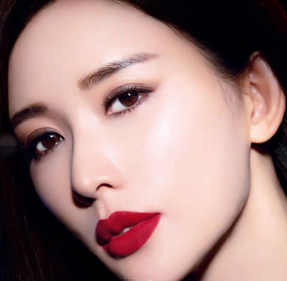 组图:林志玲晒美照气场全开性感美艳 红唇妩媚尽显女神风范_高清图集