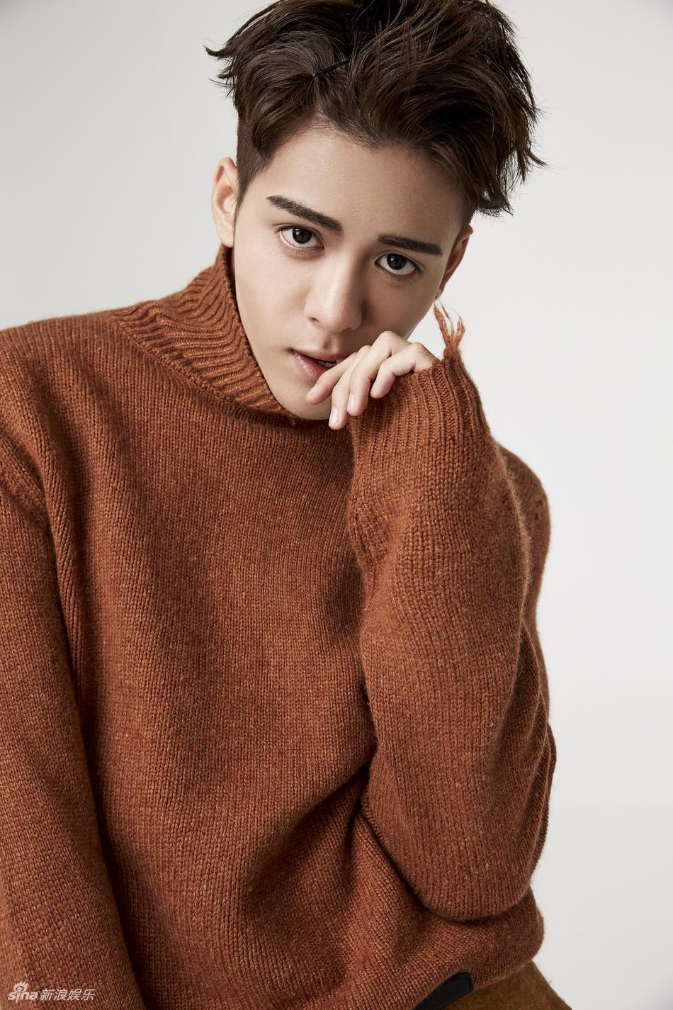 曾舜晞写真玩转轻熟雅痞风