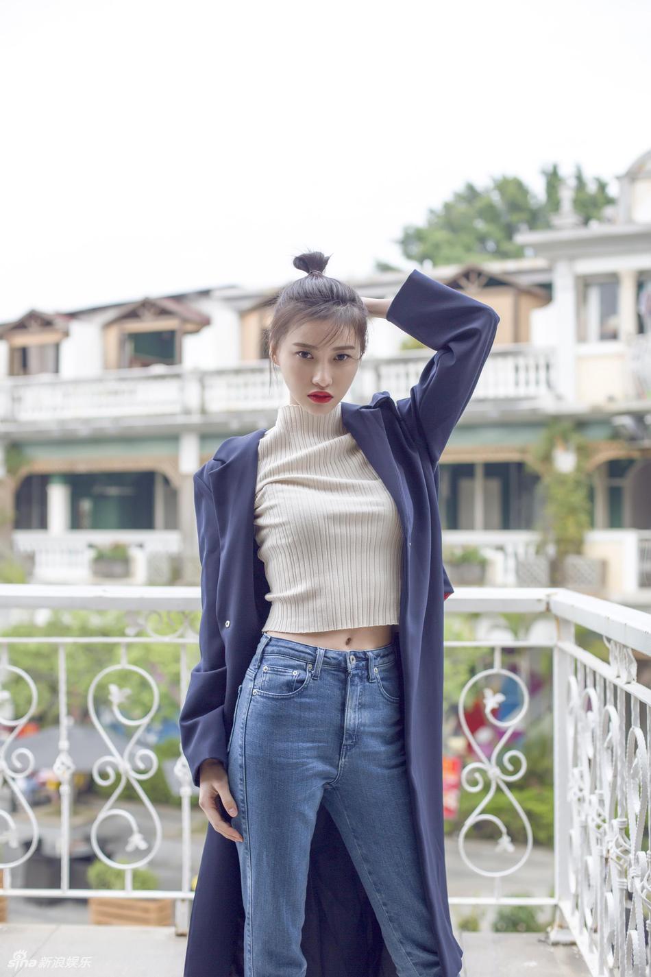 白柳汐表情冷峻