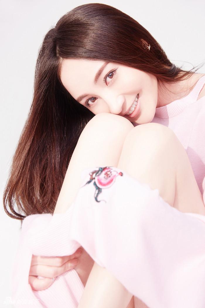 新浪娱乐讯 近日,演员姚笛曝光一组春日粉嫩写真.