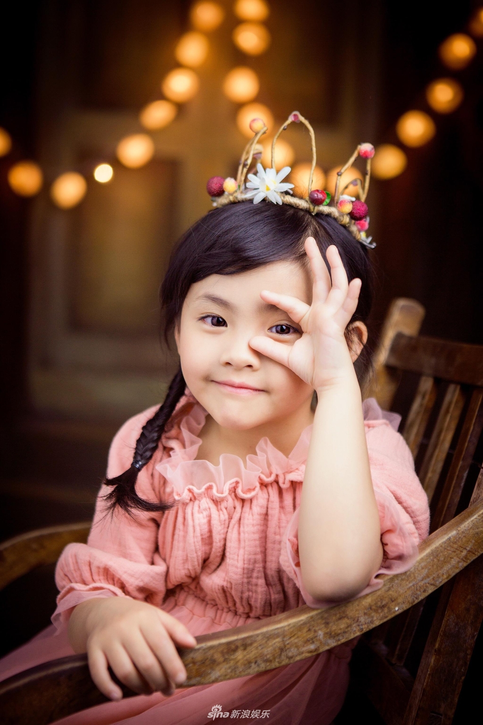 组图:俞芊芊化身小鹿灵动可爱 元气满满萌化人心_高清图集_新浪网