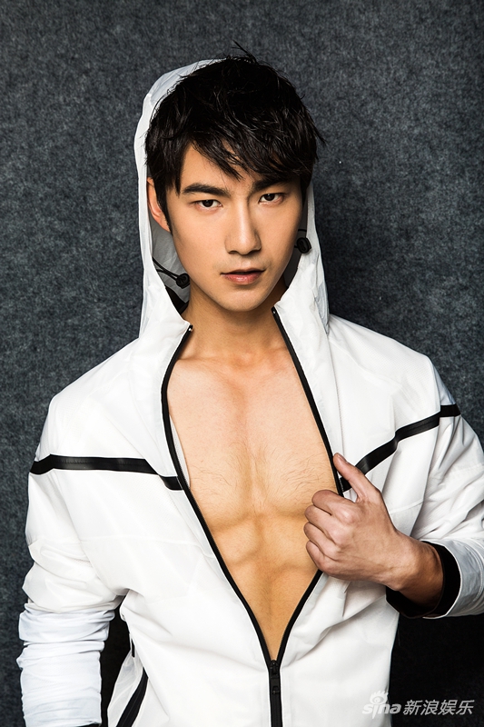 组图:演员麻家铭肌肉写真曝光 青春荷尔蒙爆棚 _高清图集_新浪网
