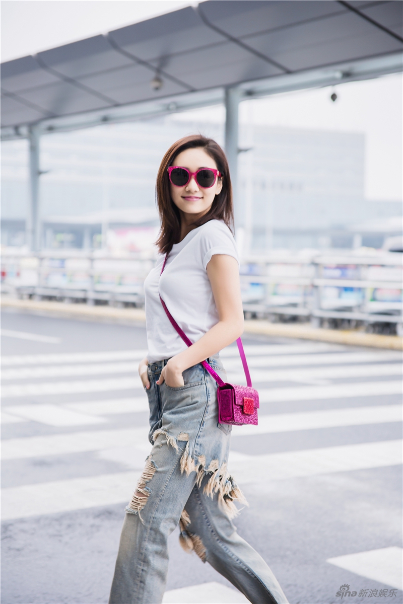 优格女神刘芸街拍潮力max