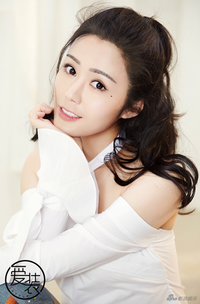 汤晶媚百变写真曝光 "媚"力升级[9p]