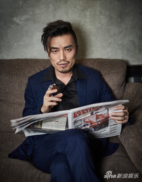 武强熟男魅力写真 雅痞味道撩人十足