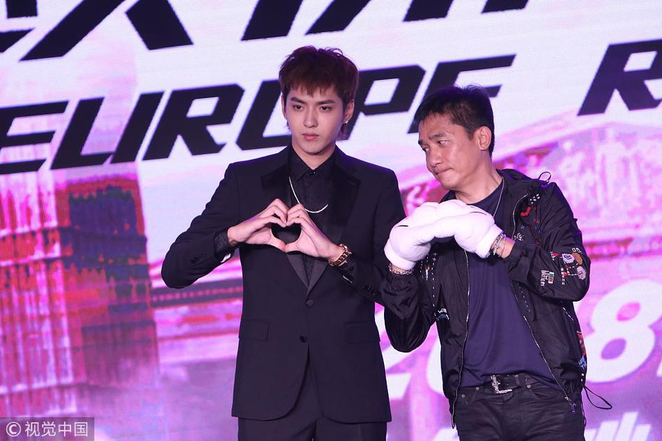 组图:唐嫣杜鹃同框比腿长 梁朝伟吴亦凡比心卖萌