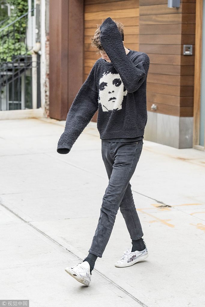 新浪娱乐讯 当地时间2018年6月11日,纽约,安瓦尔·哈迪德(anwar hadid