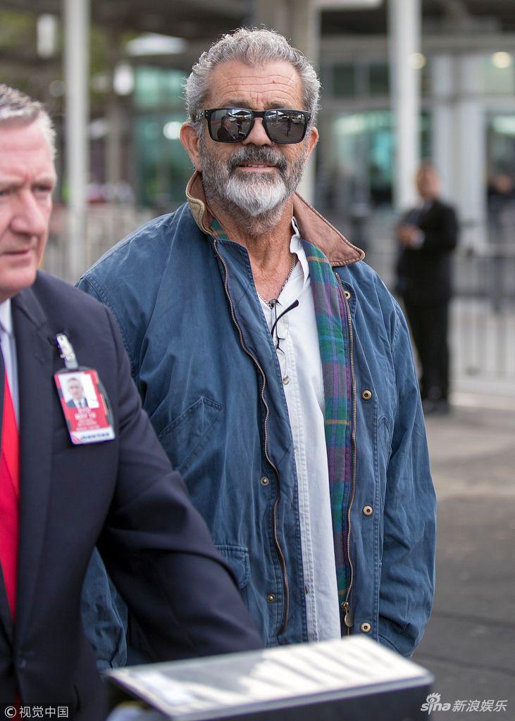 组图导演吉布森满脸皱纹显老蓄白色络腮胡邋遢不修边幅