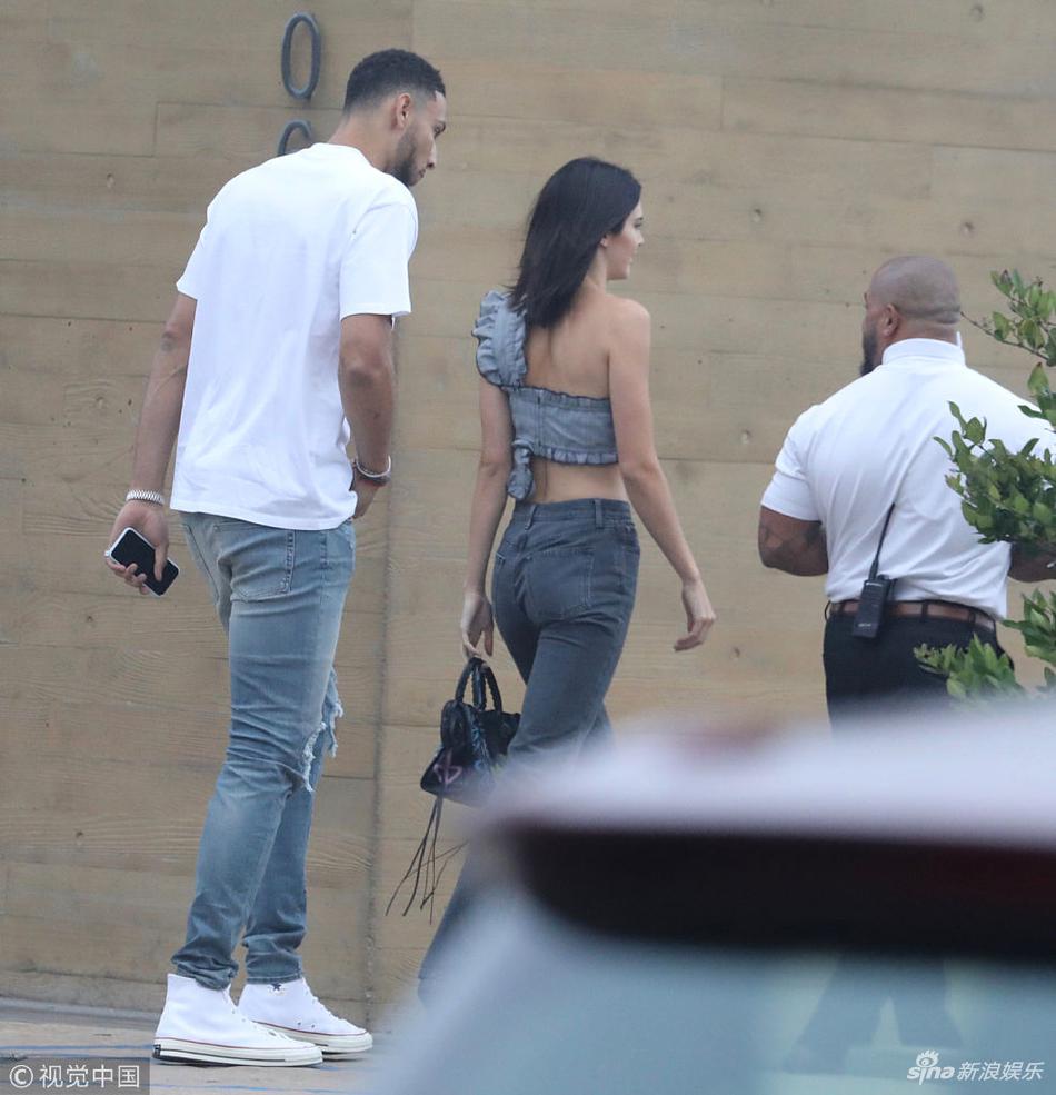 4 新浪娱乐讯 当地时间2018年7月26日,纽约,女星肯达尔·詹娜(kendall