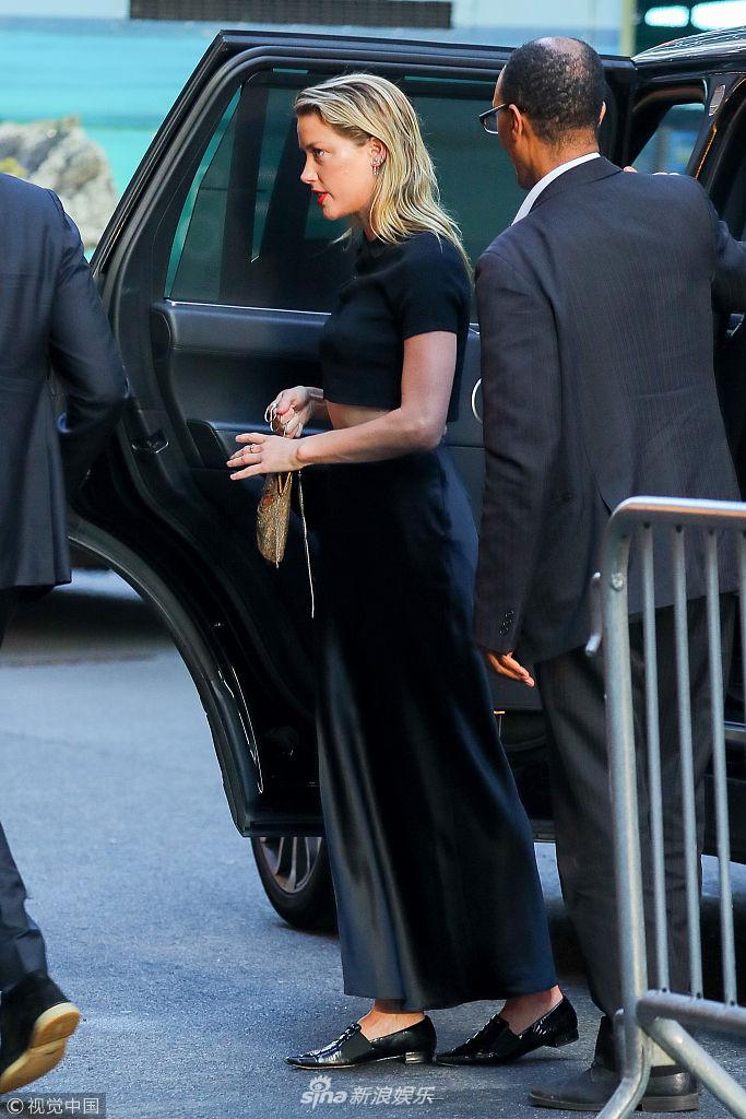 艾梅柏·希尔德(amber heard)与男友维托·施纳贝尔( vito schnabel )