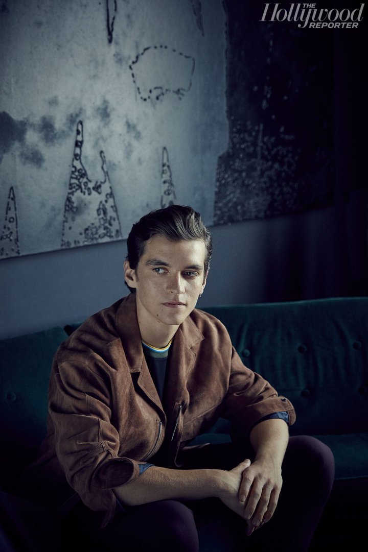 组图:《敦刻尔克》男主拍写真 笑容灿烂青春阳光