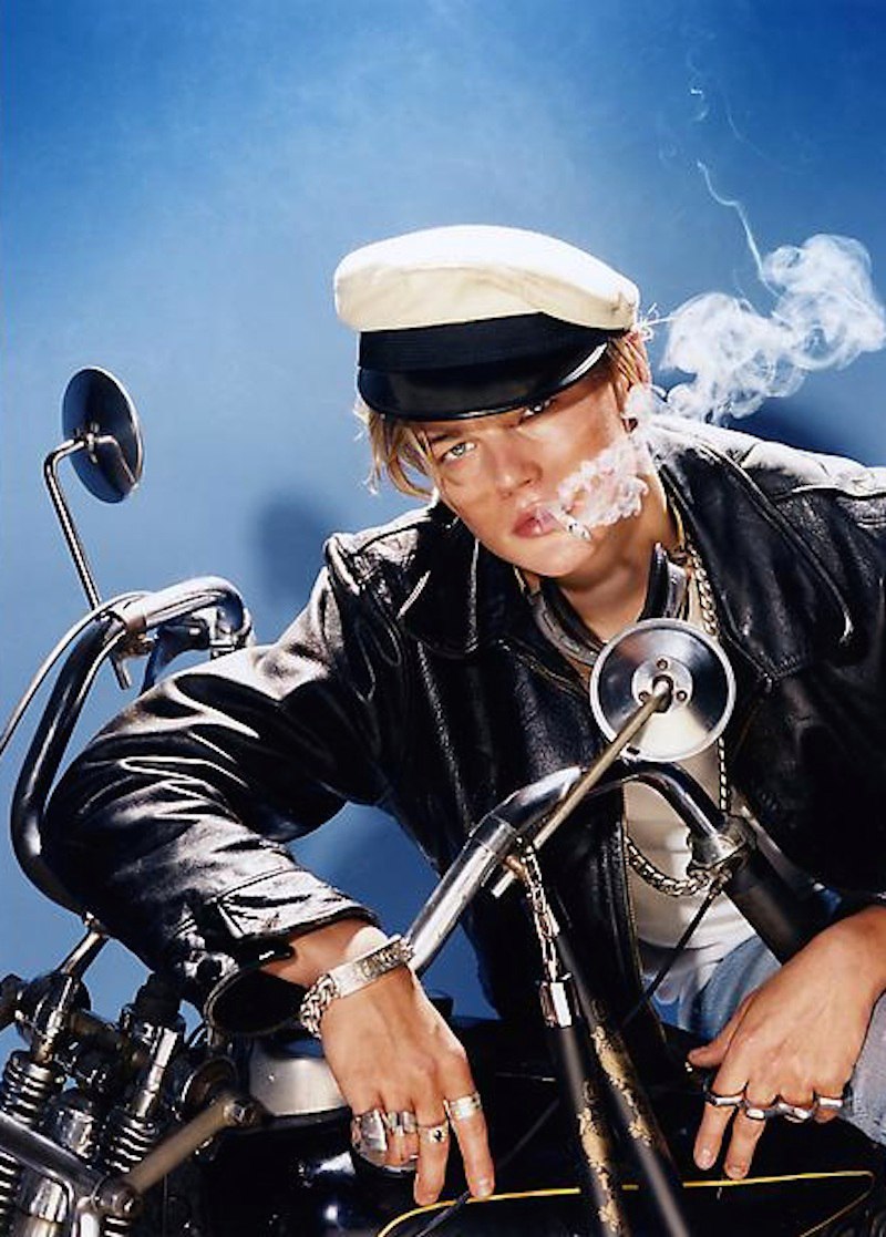 21岁小李写真曝光 影楼风依旧帅_高清图集_新浪网