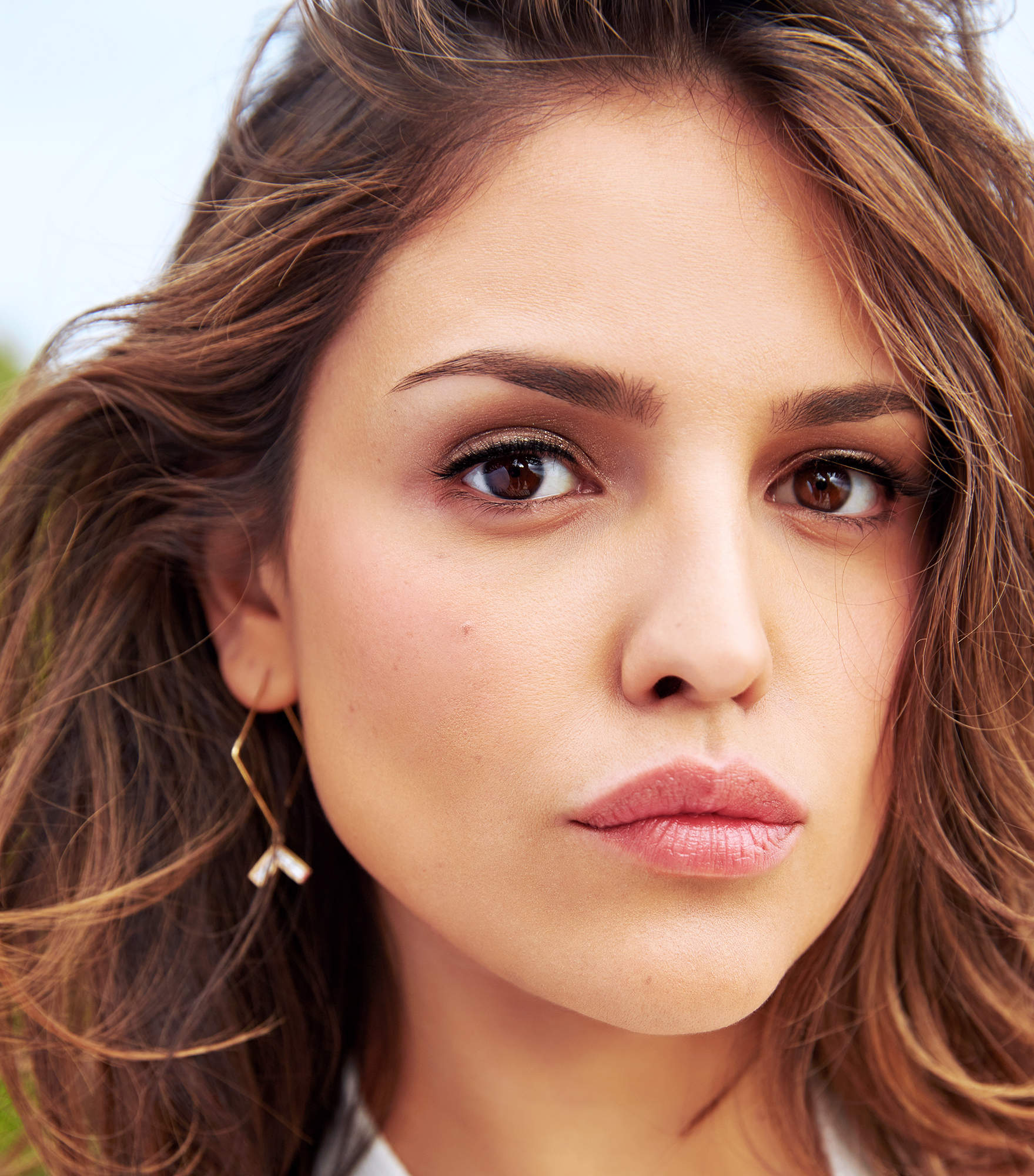 新浪娱乐讯 在《极盗车神》里超级抢镜的墨西哥女星