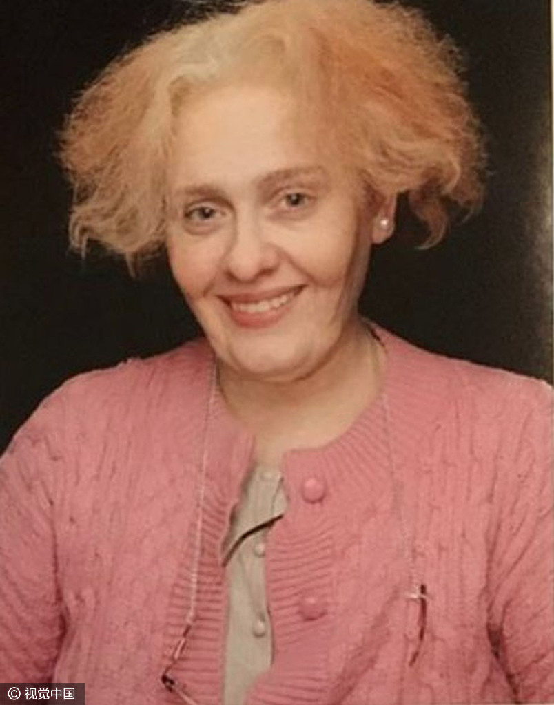 hello你是谁阿黛尔庆生扮大妈粉红外套爆炸头