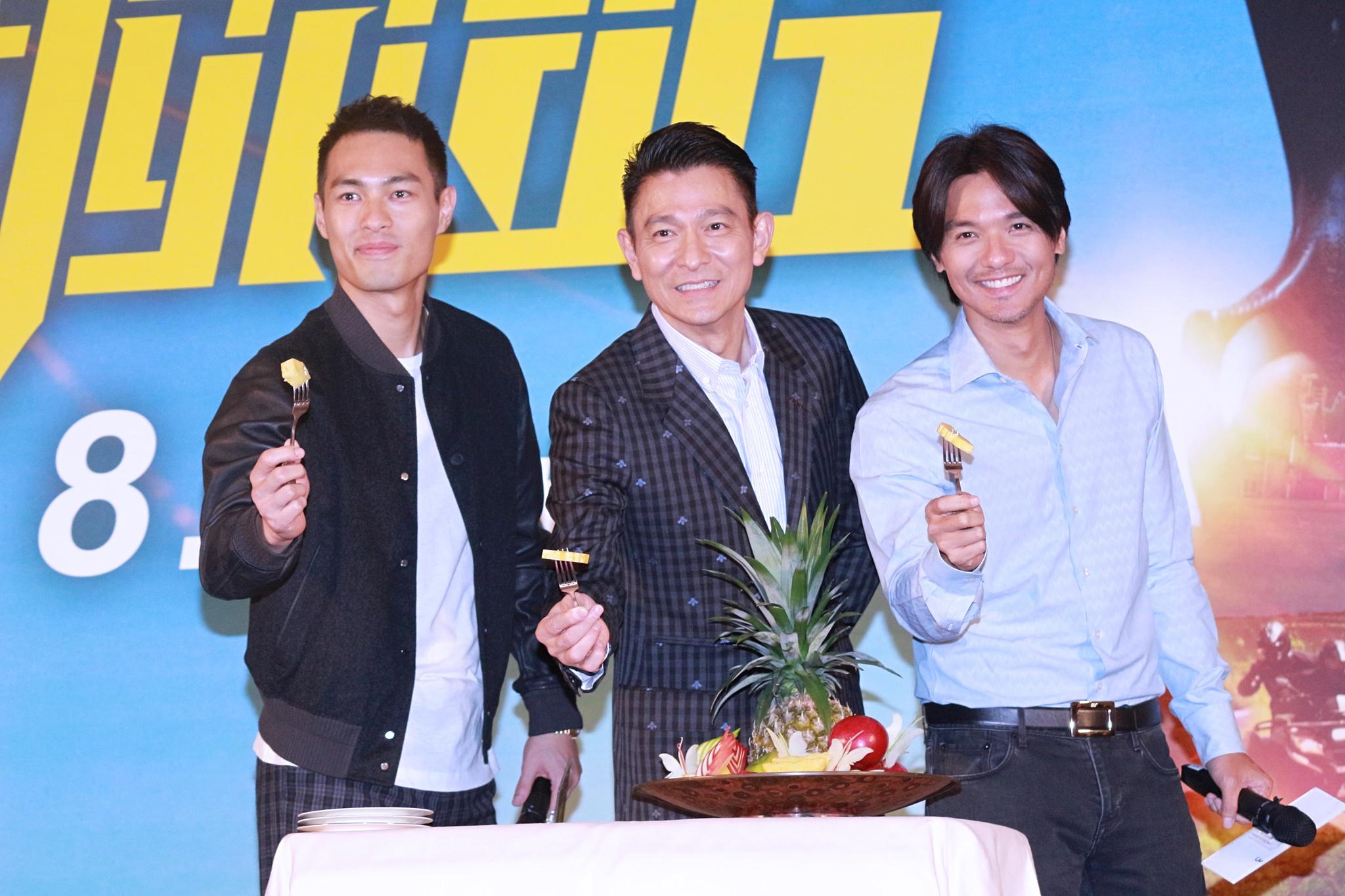 猜你喜欢 5 / 9 新浪娱乐讯 刘德华,冯德伦,杨佑宁10日晚间在台北出席