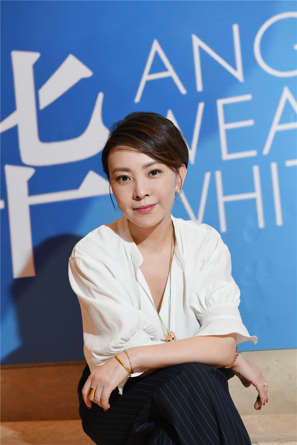 组图:刘威葳出席《嘉年华》发布会 短发灵动帅气十足_高清图集_新浪网