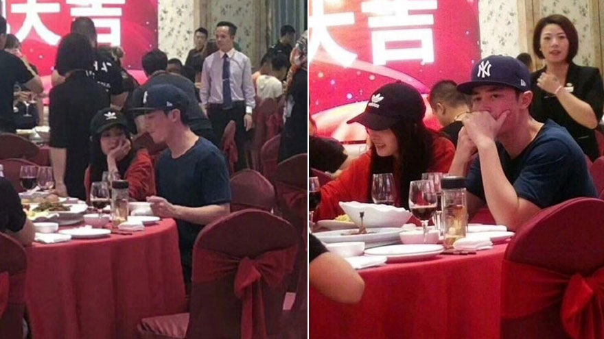 杨幂霍建华现身酒宴坐同桌 两人热聊不断开怀畅饮